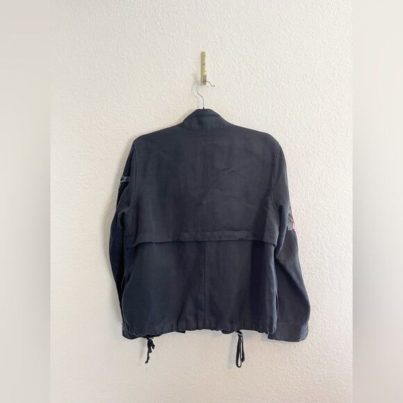 Rails Collins bomber jacket linen blend with floral patch embroidery. medium - Picture 4 of 10